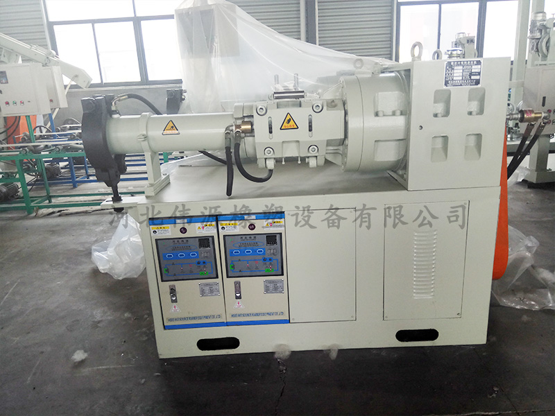 矽橡膠（jiāo）擠出（chū）機