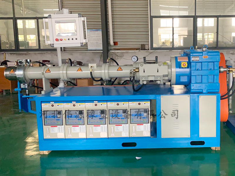 90型冷喂料橡膠擠出機（jī）